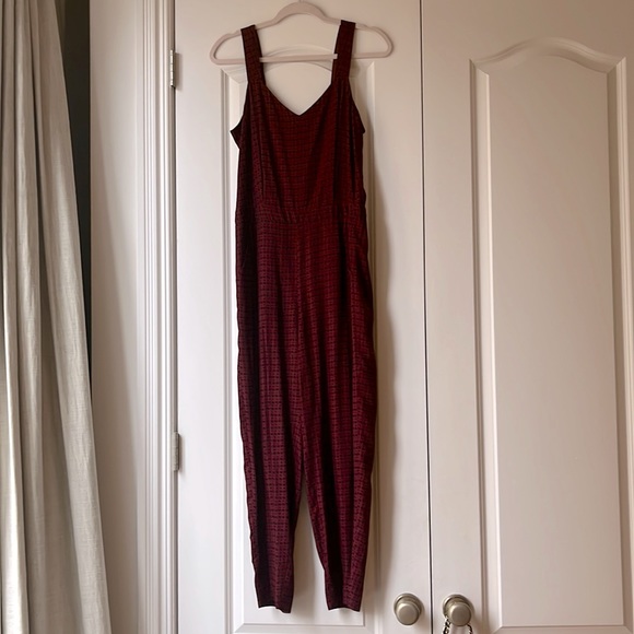 Madewell Pants - MADEWELL brand burgundy, sleeveless silk romper. Size Small